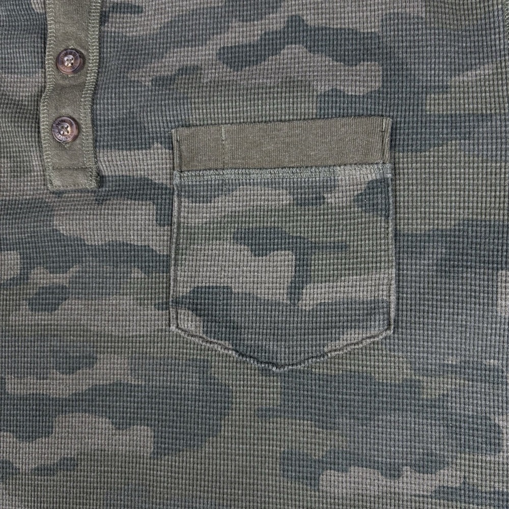 Duluth Trading Co Shirt Mens XL Green Camo Waffle Henley Long Sleeve Relaxed Fit - Picture 4 of 8